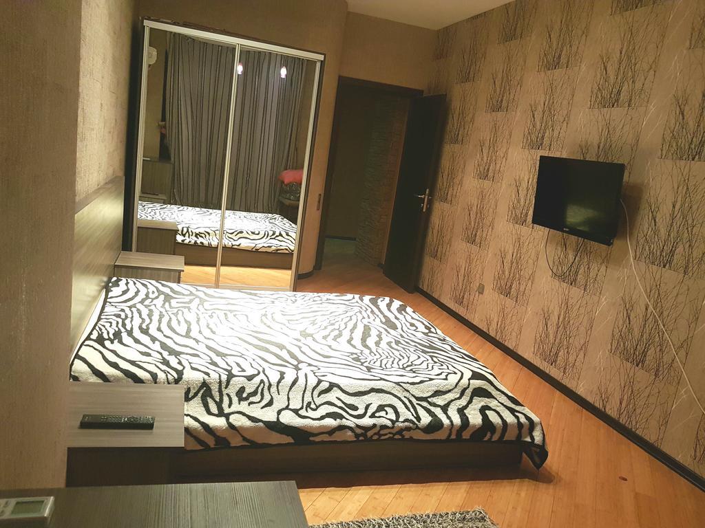 Apartment On Mirqasimov St.29 Баку Екстер'єр фото
